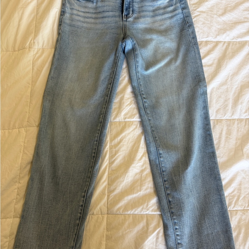 Buckle Women's Light Blue Straight Leg Jeans